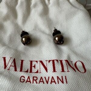 NWT Authentic Valentino Garavani VLogo Signature Stud Earrings